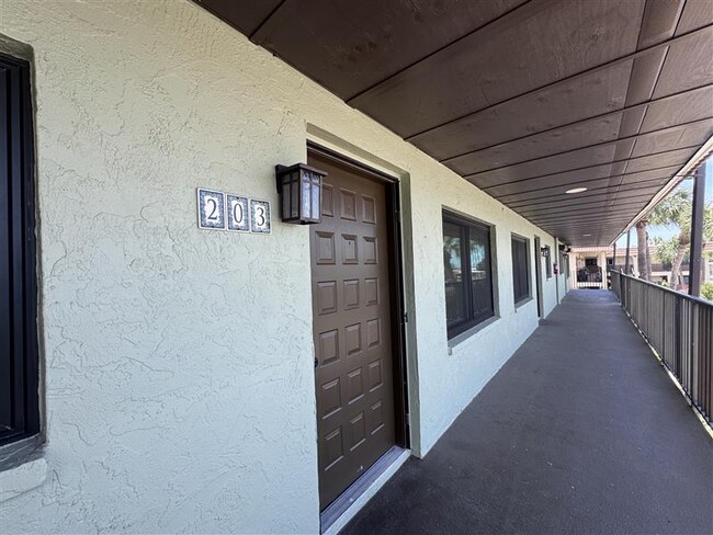 Building Photo - 1258 Barbara Dr