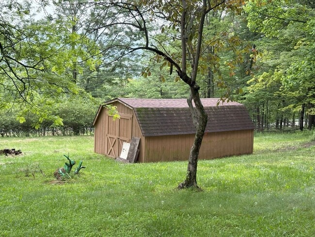 Photo - Single Family Home on 9.84 Acres