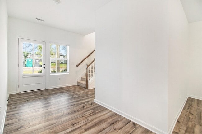 Photo - 2022 Boxwood Cir