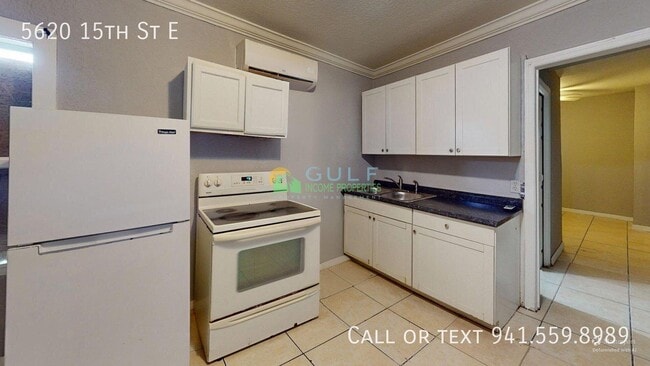 5620 15th St E