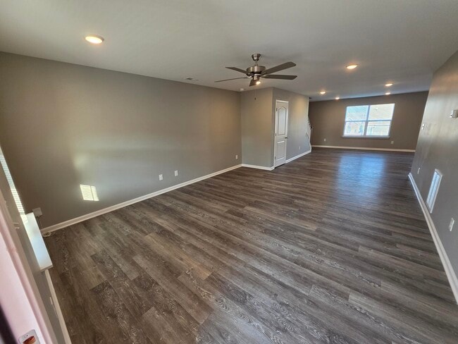111 Savannah Ln