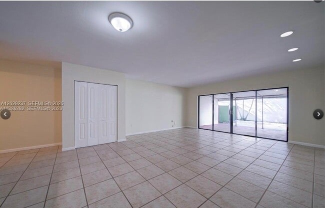 Photo - 15182 Loch Isle Dr E