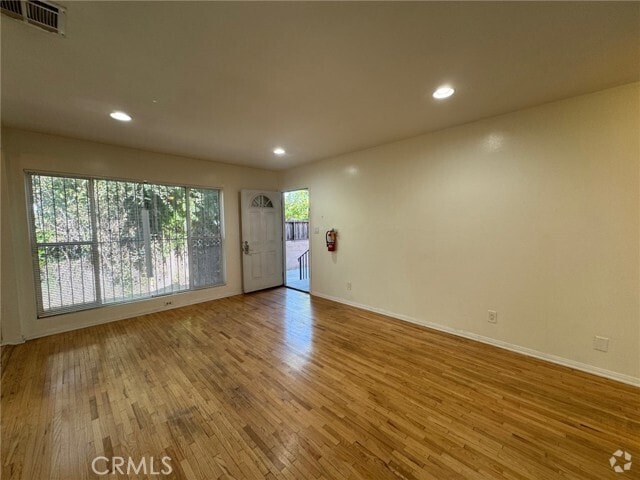 Building Photo - 1372 W 36th St Rental