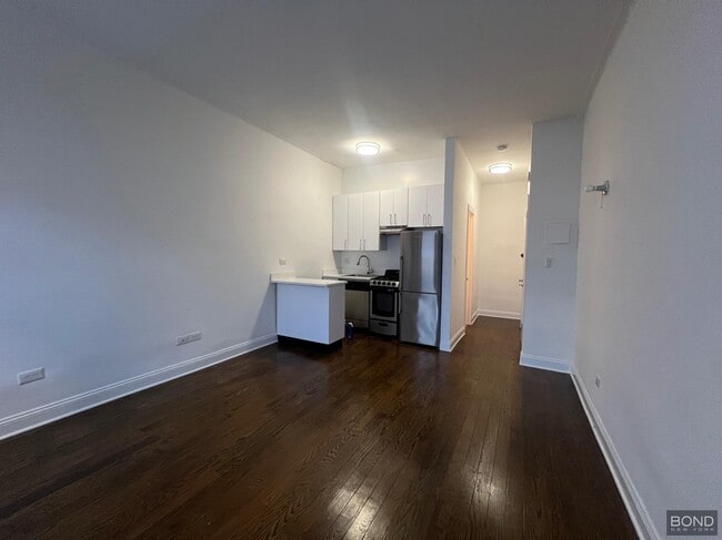 Building Photo - 163 E 87th St Unit 3B Rental