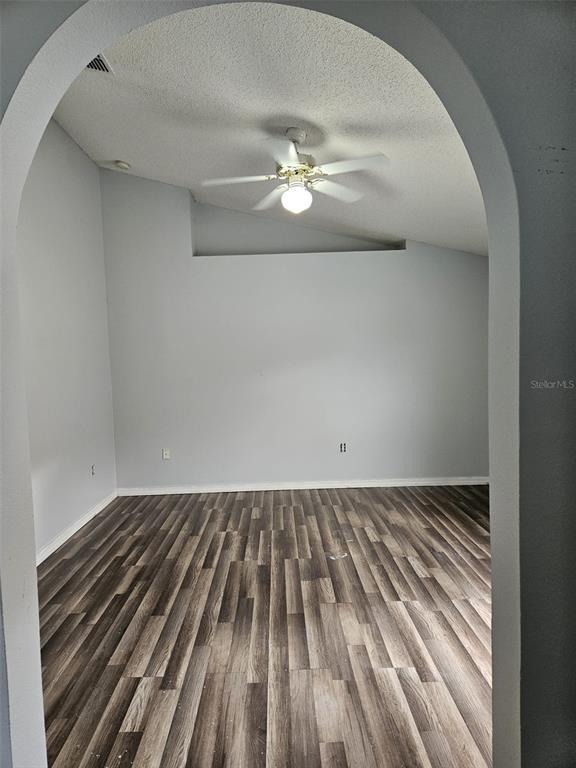 Photo - 605 Blake Ave