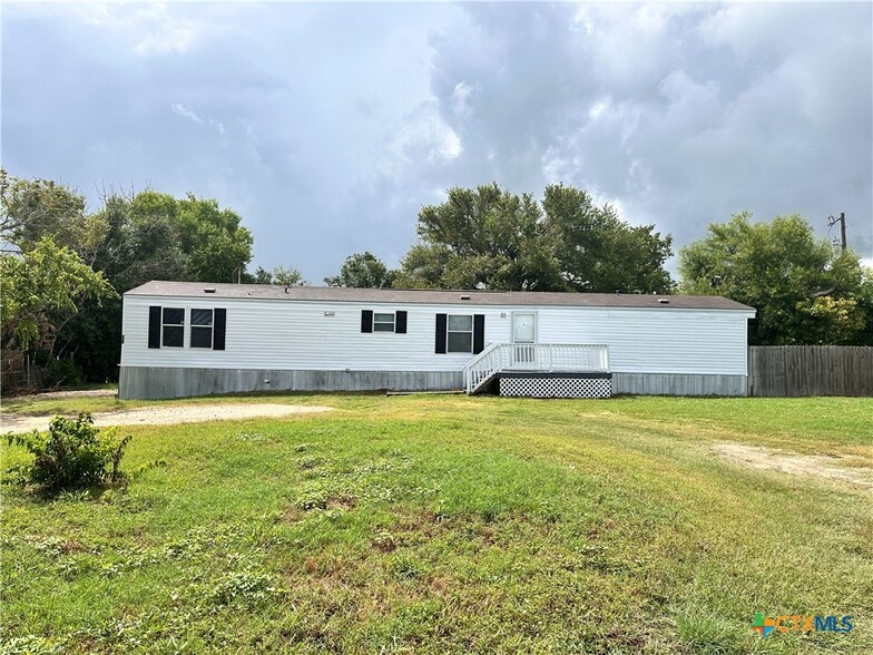 208 Picasso Dr