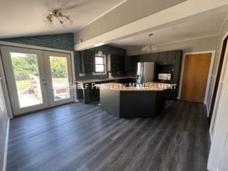 428 S 6th Ave E