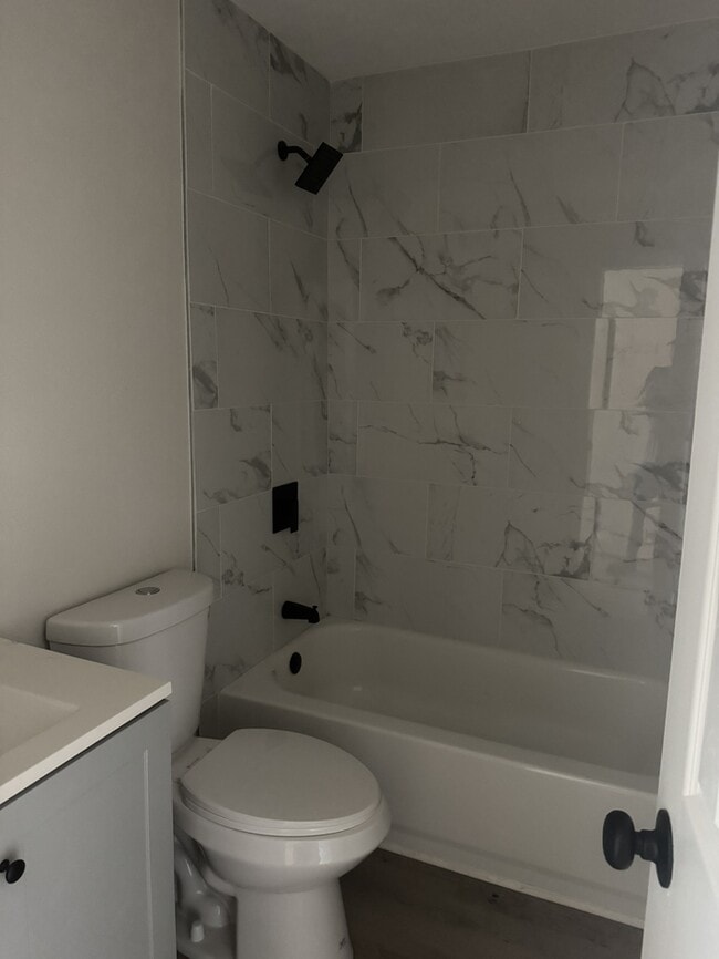Photo - 320 S C St