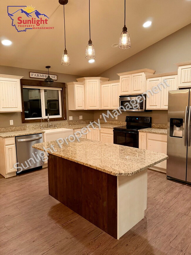 Photo - Spacious Country Home with 5 Bedrooms, Movie Room & Stunning Open-Land Views