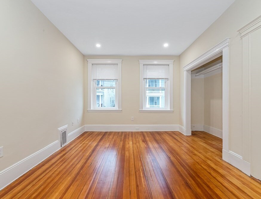 Photo - 42 Brackett St Unit 4-2