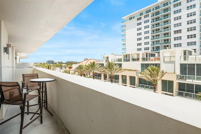 Photo - 9499 Collins Ave Unit 403