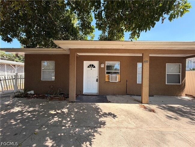 Building Photo - 1935 Ricardo Ave