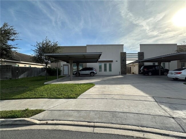 Photo - 18 Wolverine St Unit 2