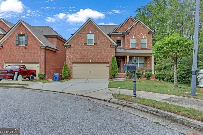 568 Garden View Ct