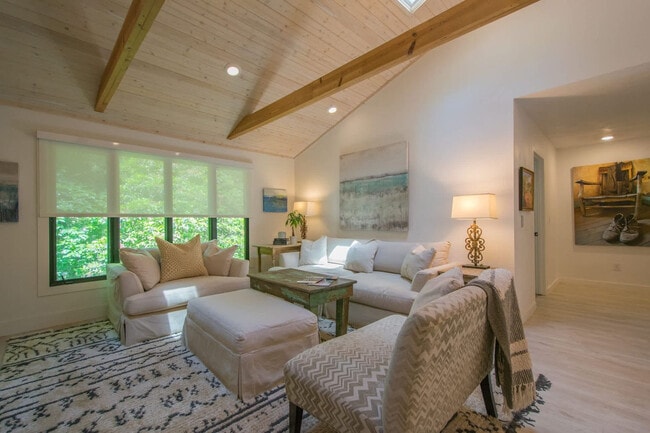 Photo - 2750 Holly Hill Dr Unit SI ID1597508P