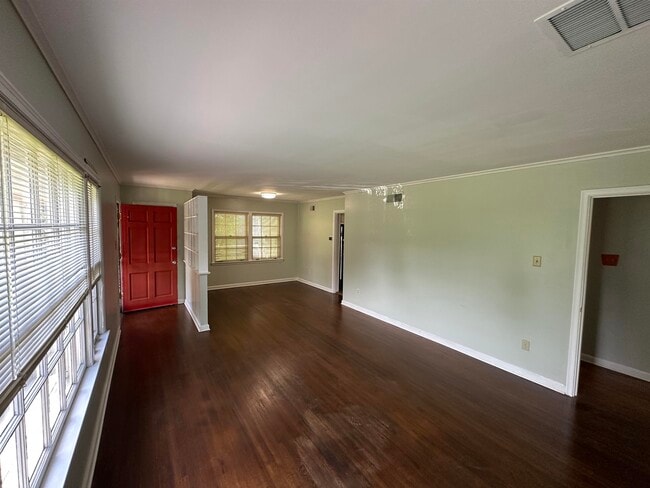 Photo - 5138 Whitehall Ave