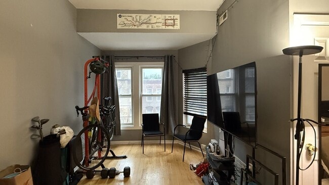 Building Photo - 1400 N Bosworth Ave Rental