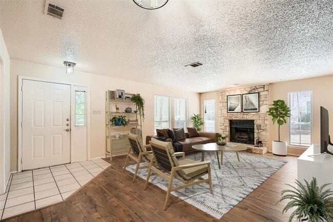 Photo - 1611 Cinnamon Path