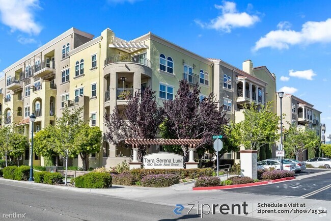 Building Photo - 2 br, 2 bath Condo - 600 South Abel Street...