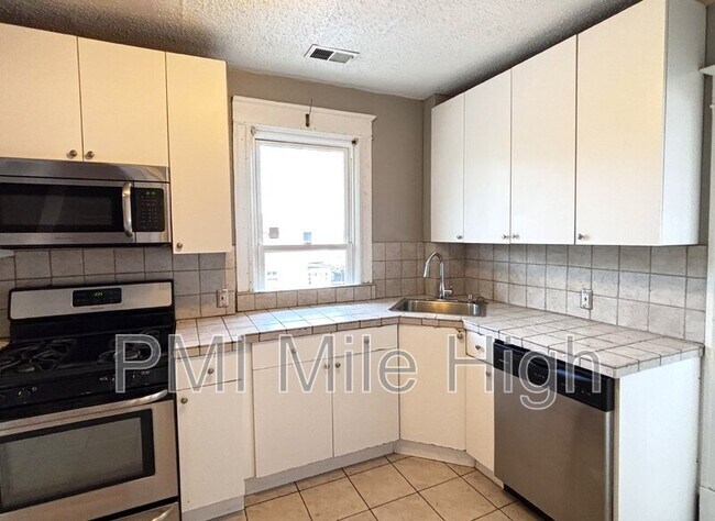 Photo - 146 Logan St Unit Apt 3