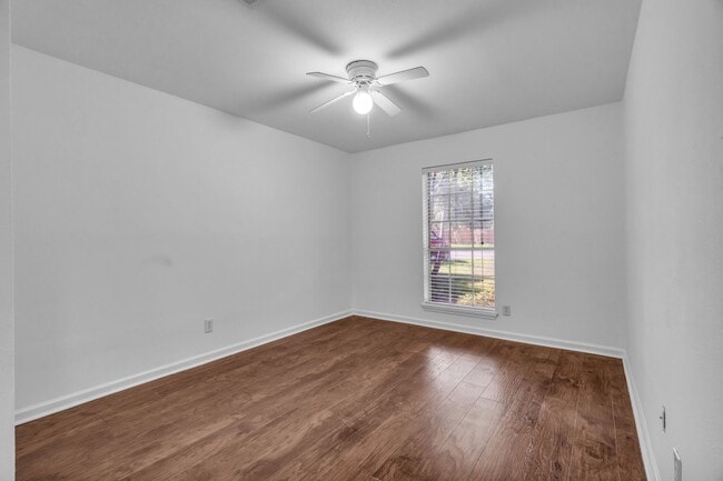 Building Photo - 5306 Town Park Blvd Rental