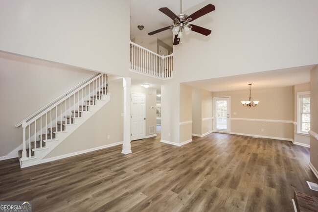 Photo - 130 Butterfield Ln