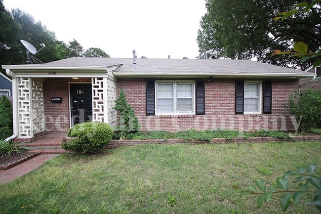 Building Photo - 1446 Russwood Rd Rental