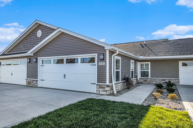 Building Photo - Redwood Kannapolis Davidson Rental