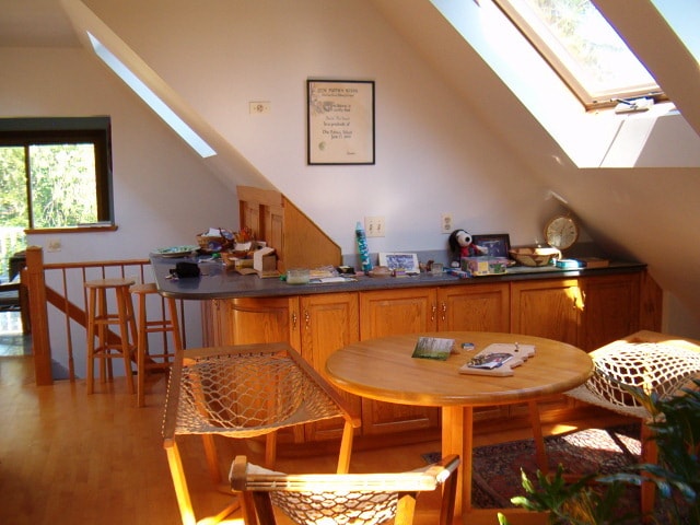 Cocina/Sala de estar - 264 N Pleasant St Unidad 264 North Pleasant Street