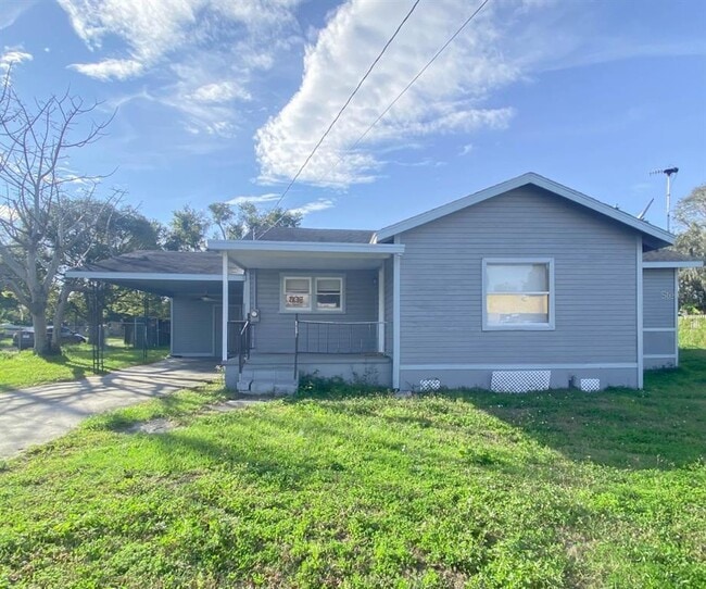 Photo - 830 N Combee Rd