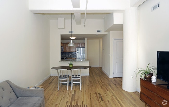 Apt 1 Interior - View