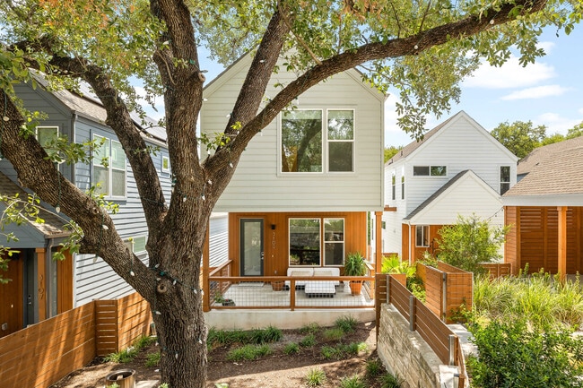 Photo - 3109 Aldwyche Dr