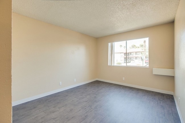 Photo - Redwood Gardens