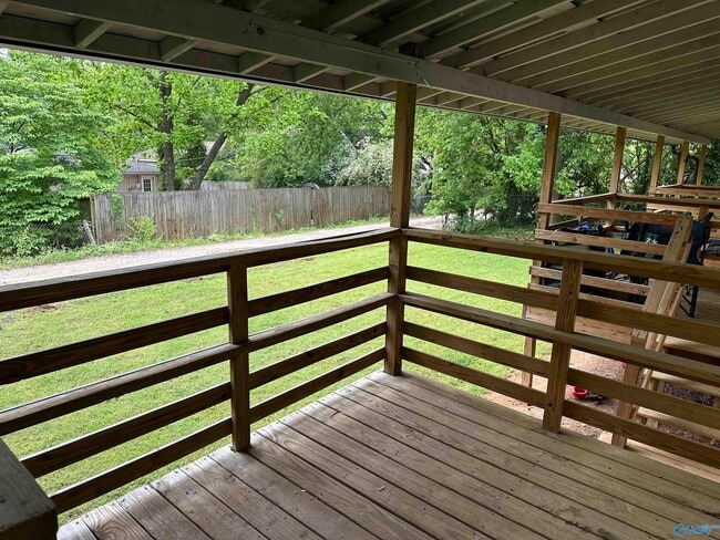 Photo - 1114 NW Oakwood Ave