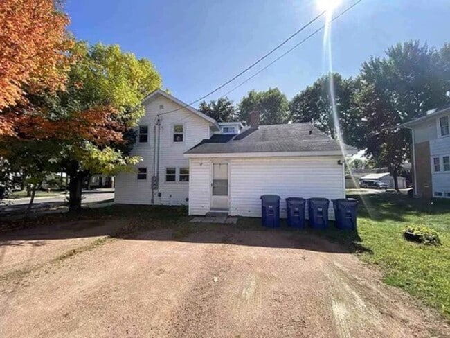 636 Kickbusch St Unit 3