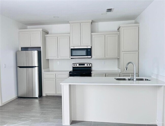 Photo - 11 N 33rd St Unit 2