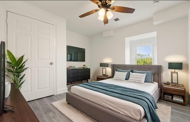 Photo - 218 Washington St