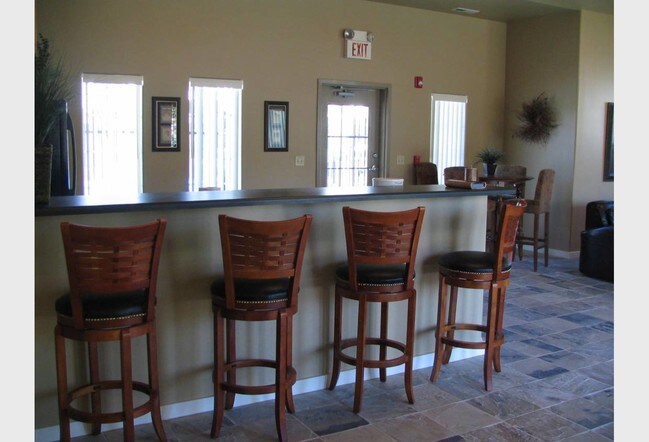 Clubhouse - Heron Creek Apartments