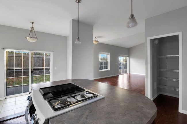 Photo - 3 Bed 2.5 Bath - Fireside - RV/Boat Parking - Fort Nugent Park