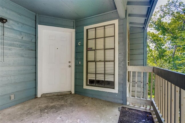 Photo - 11301 Nicole Cove