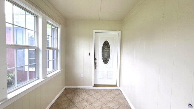 Photo - 102 Buckskin Dr