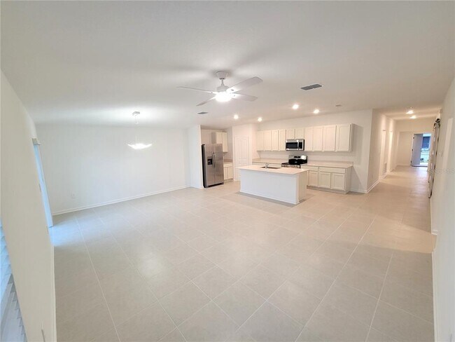 Photo - 3007 Totem Rd