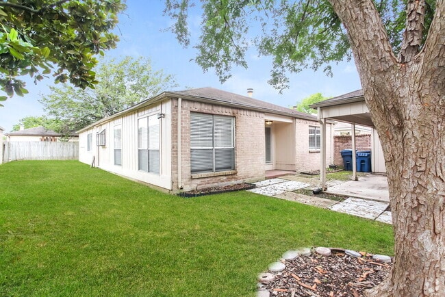 Building Photo - 7406 San Simeon Dr Rental