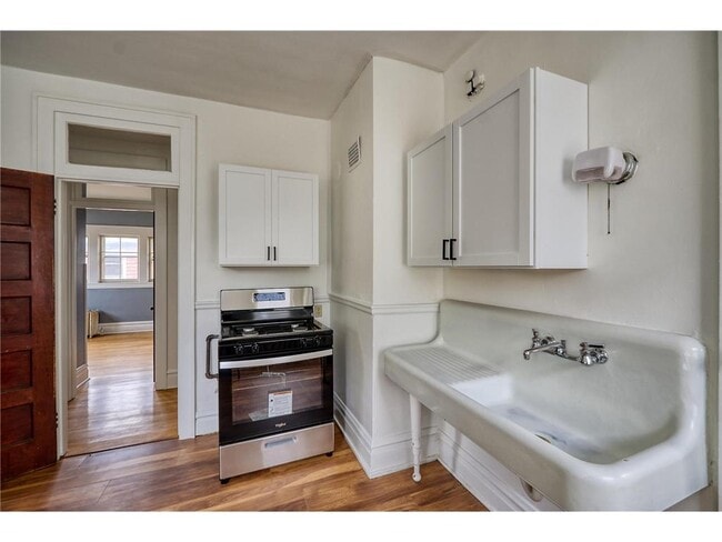 Photo - 2412 Colfax Ave South