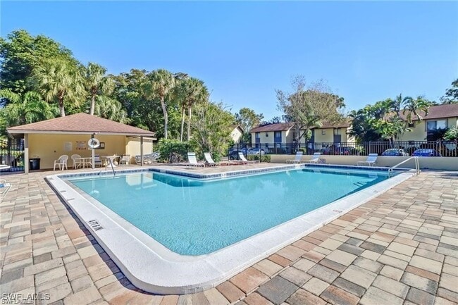Building Photo - 1390 Green Valley Cir Unit 1104