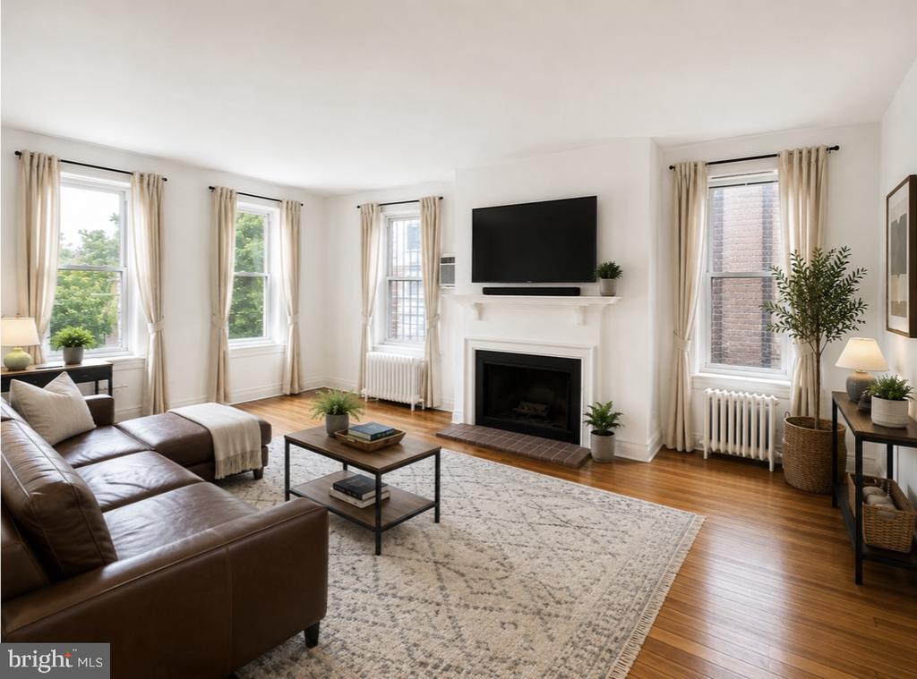Photo - 1855 Calvert St NW Unit 402