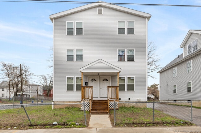 Photo - 178 Martin St Apartment Unit 3