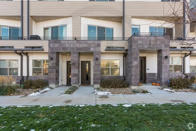 Building Photo - 2622 W 24th Ave Rental