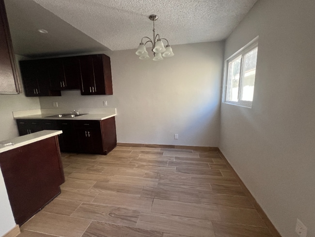 Photo - 14547 Saticoy St Unit 4