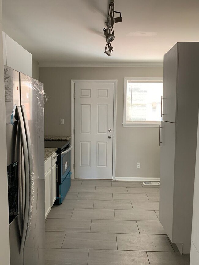 Photo - Cute 2 Bedroom Duplex near Freedom Drive